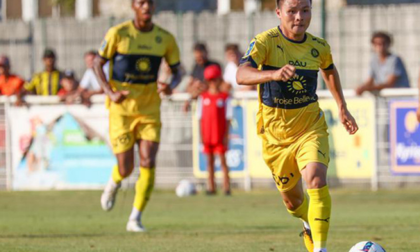 Pau FC thắng nhọc đội hạng Tư
