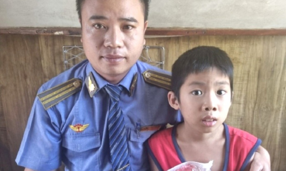 Bé trai nghi bị bắt cóc đưa lên tàu Thống nhất