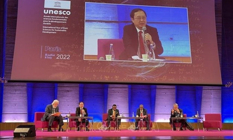 Vietnam seeks stronger science-technology cooperation with France, UNESCO, WIPO