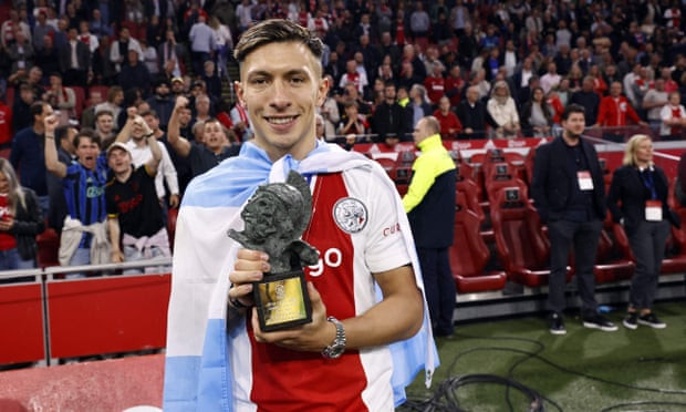 Man Utd công bố tân binh thứ 3, giá 55 triệu bảng