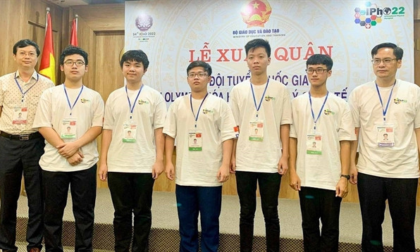 All five Vietnamese students obtain medals at 2022 International Physics Olympiad