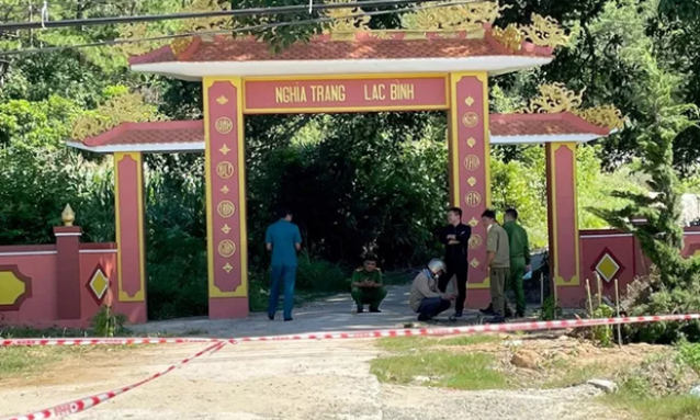 Điều tra nguyên nhân hai cha con chết cháy ở nghĩa trang