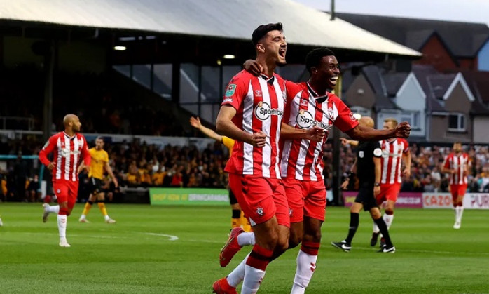 David Moyes sắp có tiền đạo của Chelsea