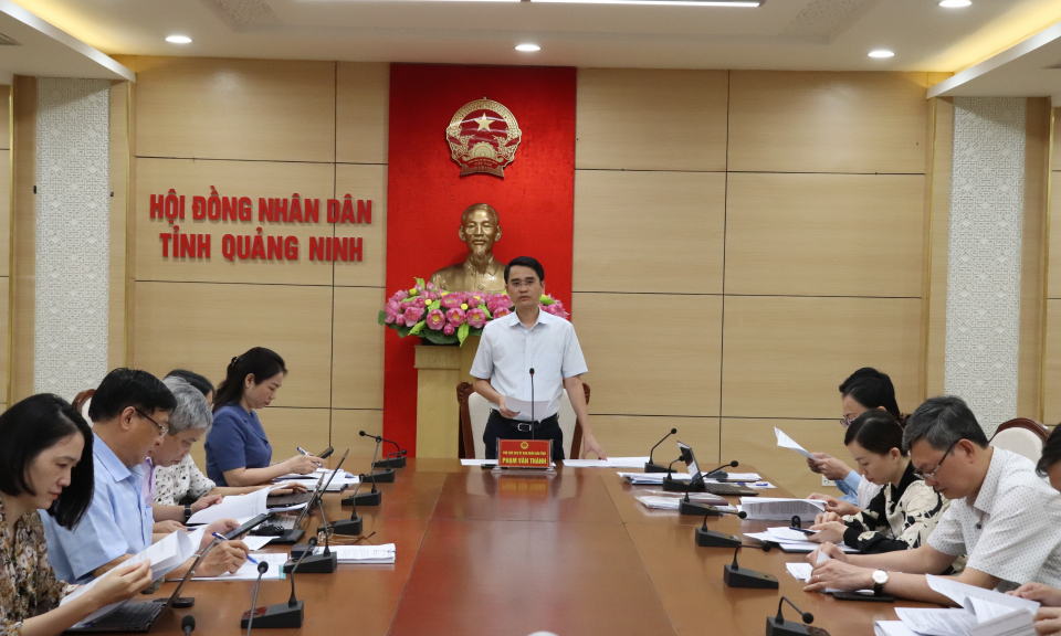 UBND tỉnh nghe báo cáo công tác chuyển đổi số toàn diện