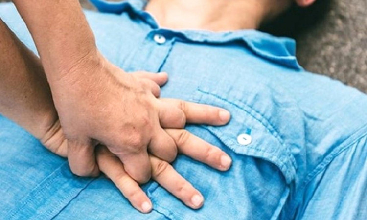 Bác sĩ hướng dẫn cách sơ cứu khi bị ngạt khí