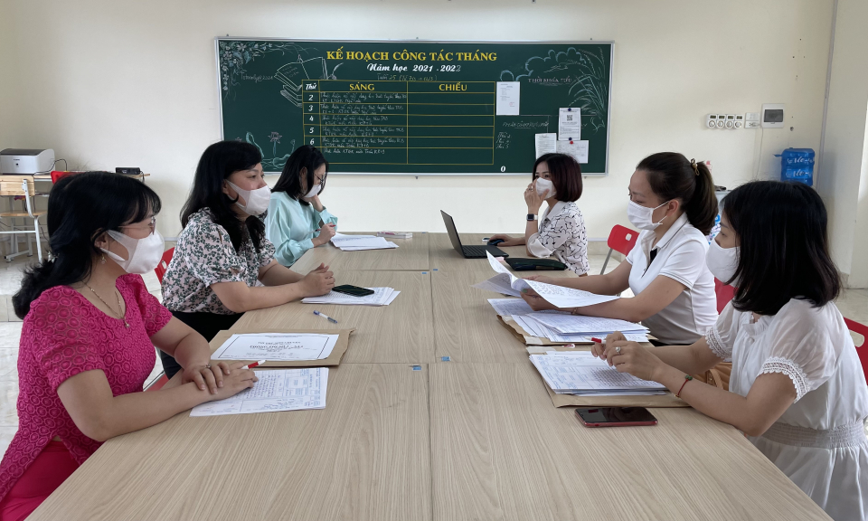 Quan tâm đến xây dựng trường chuẩn quốc gia
