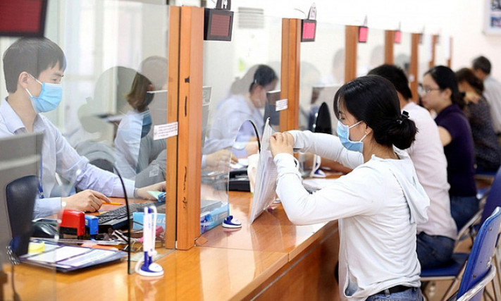 Khẩn trương hướng dẫn thủ tục giải quyết chế độ BHXH cho người lao động mắc COVID-19