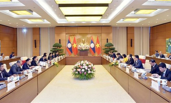 Vietnamese, Lao legislatures deepen cooperatives ties