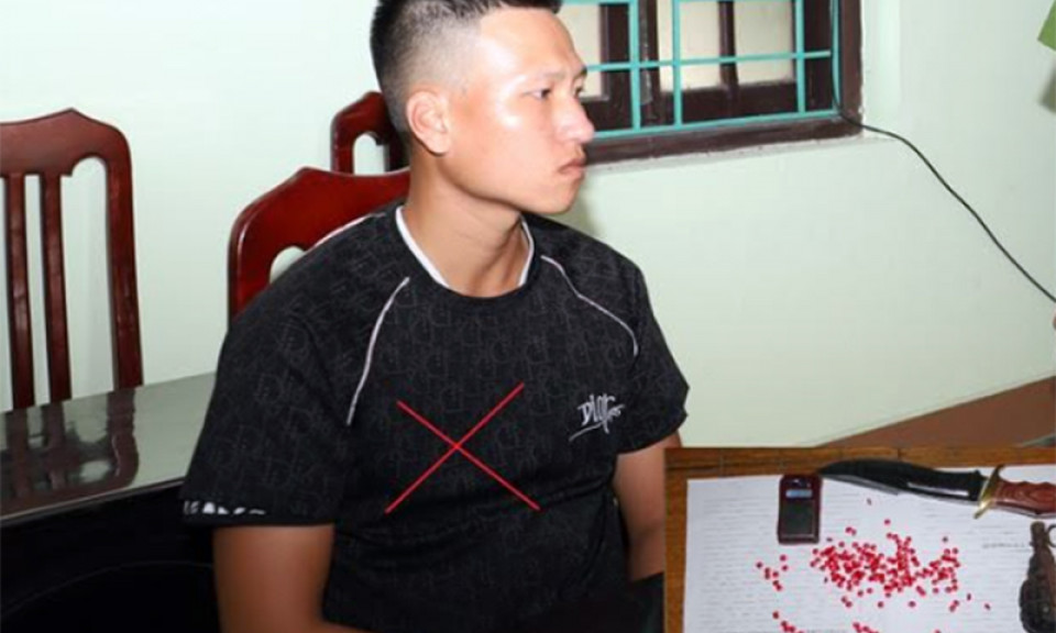 Giấu ma túy kèm lựu đạn