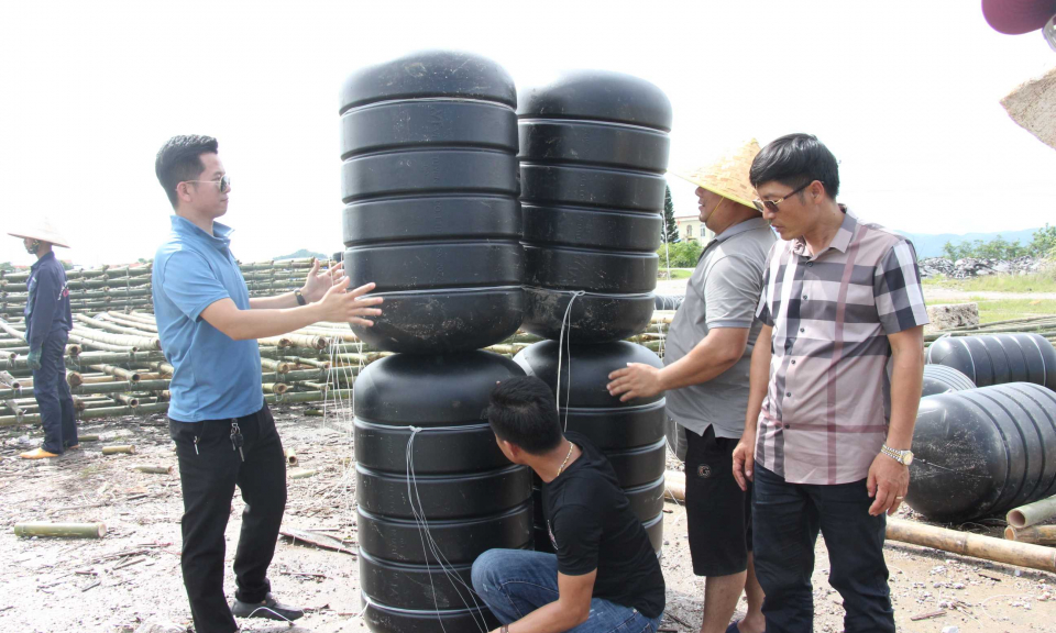 Đẩy nhanh tiến độ chuyển đổi phao xốp trong nuôi trồng thủy sản