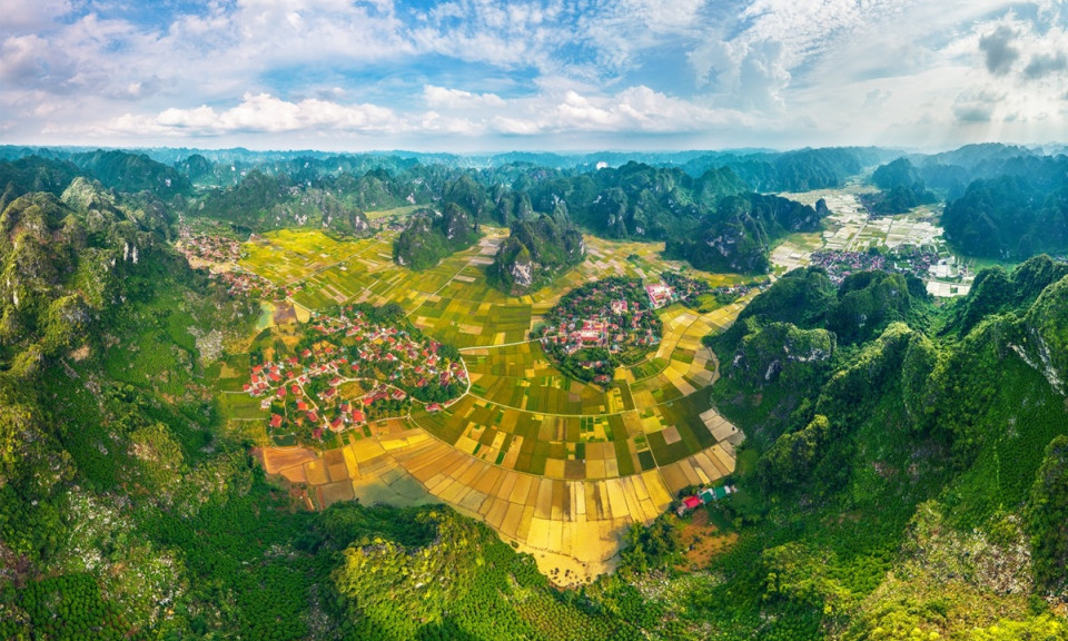 Cảnh sắc hùng vĩ vùng Yên Thịnh