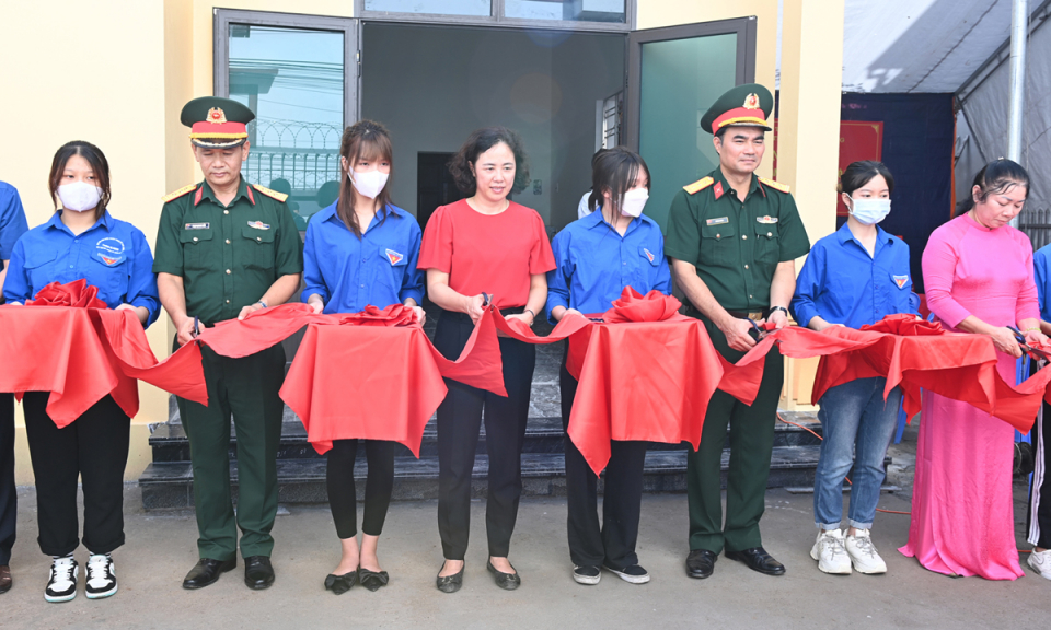Ban CHQS TP Hạ Long khánh thành và bàn giao nhà tình nghĩa
