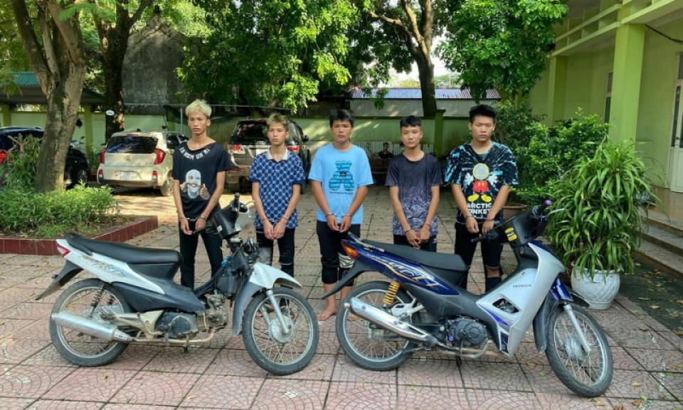 Truy nóng ổ nhóm “tuổi teen” dùng dao đi cướp tài sản