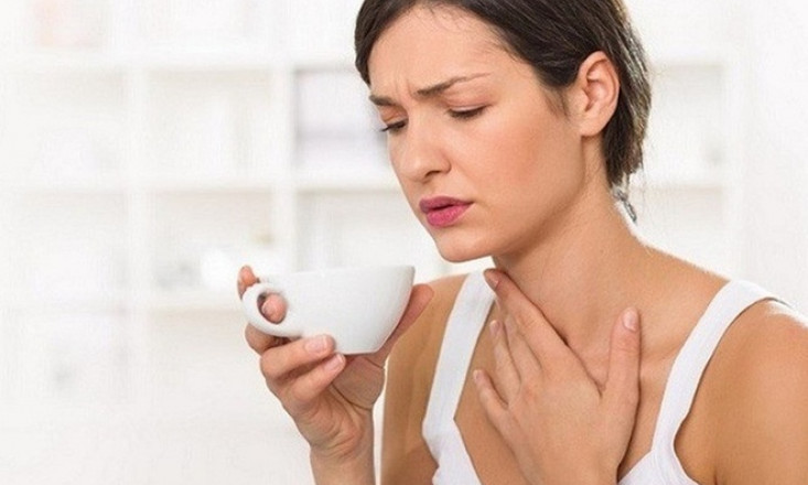 5 sai lầm dùng thuốc khiến viêm mũi họng nặng hơn