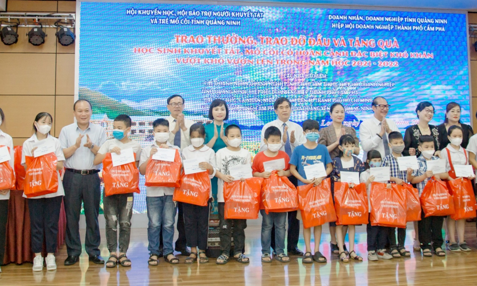 Thêm nguồn lực hỗ trợ học sinh mồ côi, khuyết tật