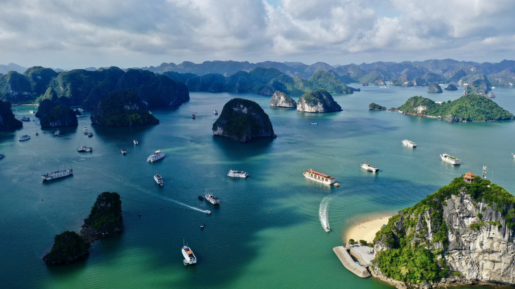 Ha Long Bay