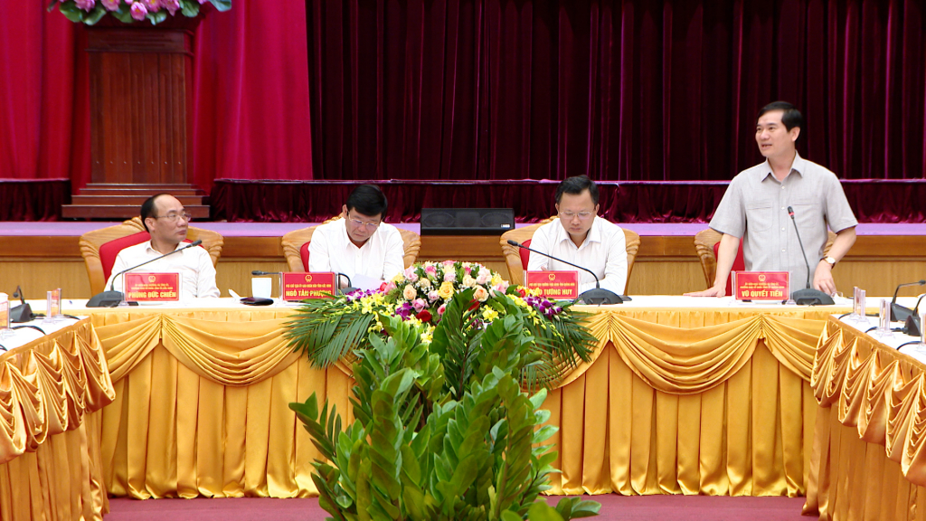 Đồng chí Vũ Quyết Tiến, Ủy viên BTV Tỉnh ủy, Trưởng Ban Tổ chức Tỉnh ủy làm rõ thêm về những kinh nghiệm của Quảng Ninh trong công tác Xây dựng Đảng, hệ thống chính trị