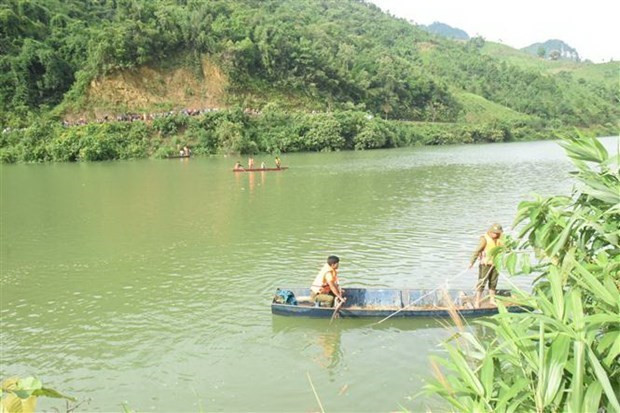 Lao Cai: Lat thuyen tren song Chay lam 1 nguoi chet, 4 nguoi mat tich hinh anh 1