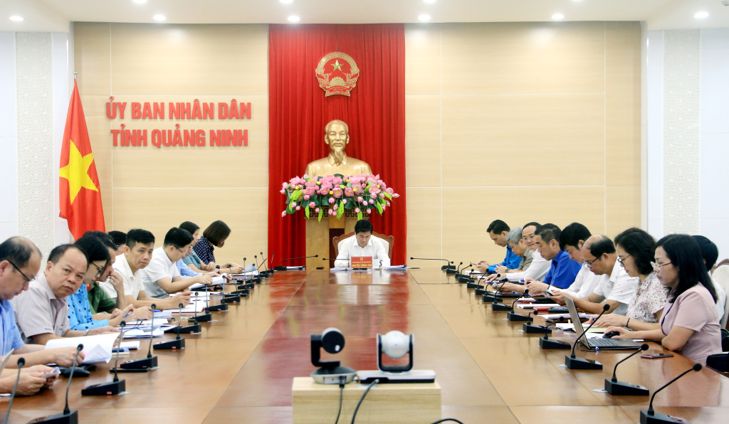 Quang cảnh hội nghị tại điểm cầu Quảng Ninh.