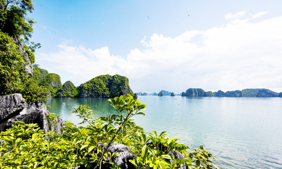 Khám phá tiên cảnh trong lòng Di sản