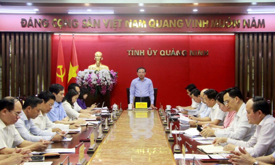 Giao ban Thường trực Tỉnh ủy