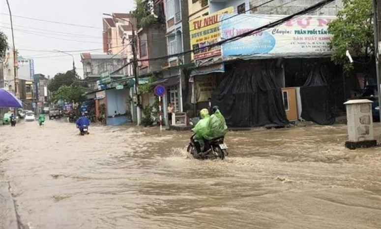 Đông Bắc Bộ có mưa rào và dông rải rác
