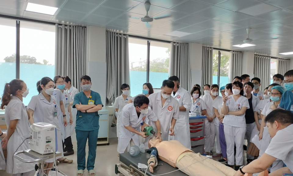  Bệnh viện Đa khoa khu vực Cẩm Phả: Nâng cao chất lượng chăm sóc sức khỏe nhân dân