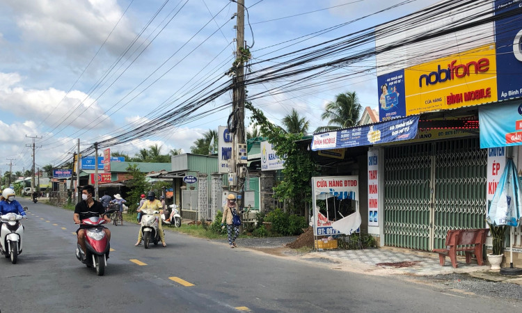 Truy bắt hung thủ đâm chết một thanh niên trước cửa hàng điện thoại