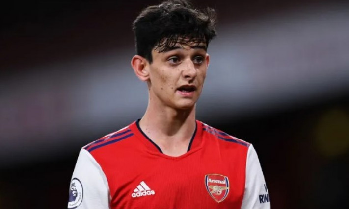 Charlie Patino rời Arsenal