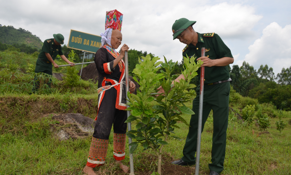 Chung tay vì biên cương giàu mạnh