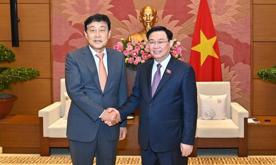 Vietnam ready to create best conditions for investors: NA Chairman