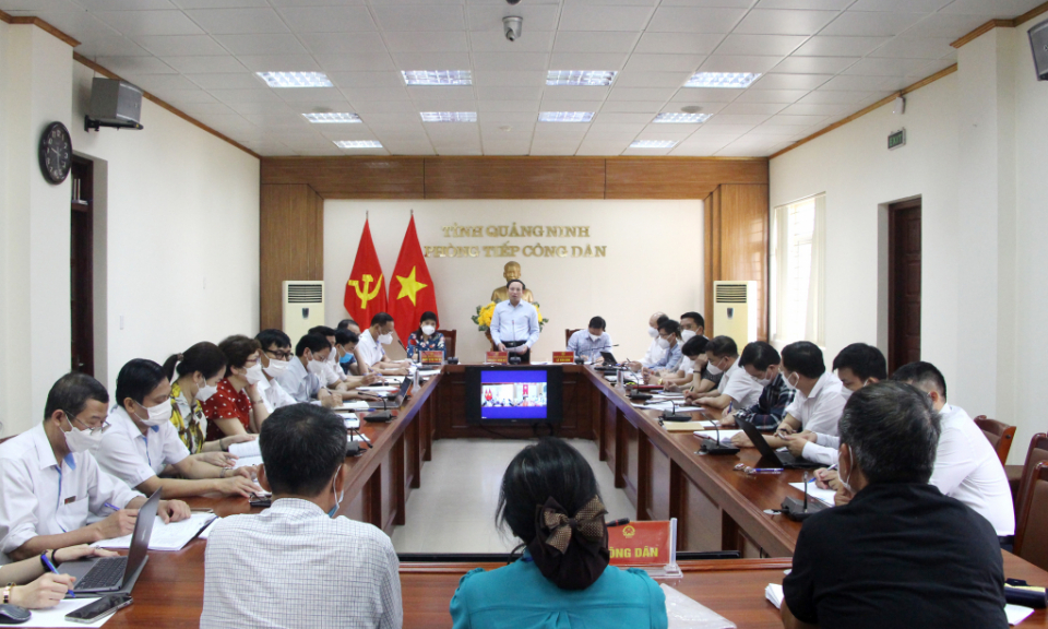 Nhắn tin trả lời công dân