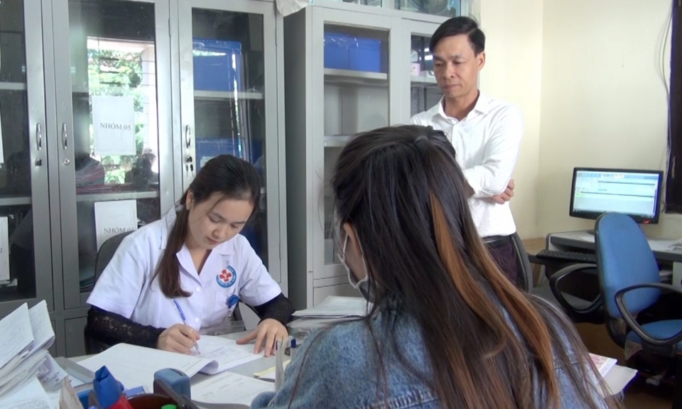 Dự phòng lây nhiễm HIV từ mẹ sang con