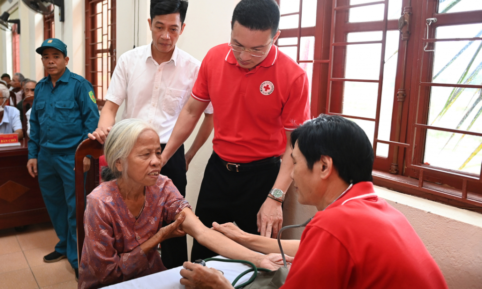 Xoa dịu nỗi đau da cam