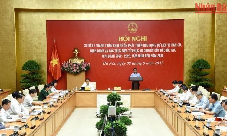 Quyết tâm cao, nỗ lực lớn để tạo thuận lợi nhất cho người dân và doanh nghiệp