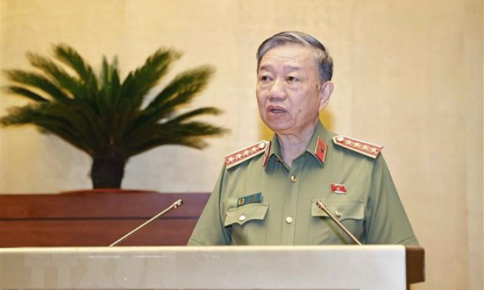 Bộ trưởng Bộ Công an Tô Lâm làm rõ hơn về hộ chiếu mẫu mới