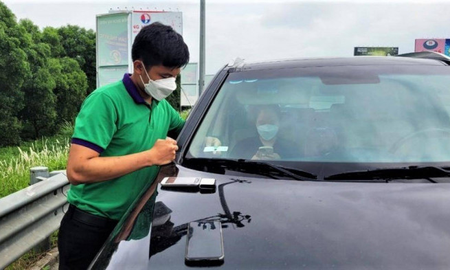 Tổng cục Đường bộ lên tiếng vụ Viettel tố VETC dán chồng thẻ thu phí
