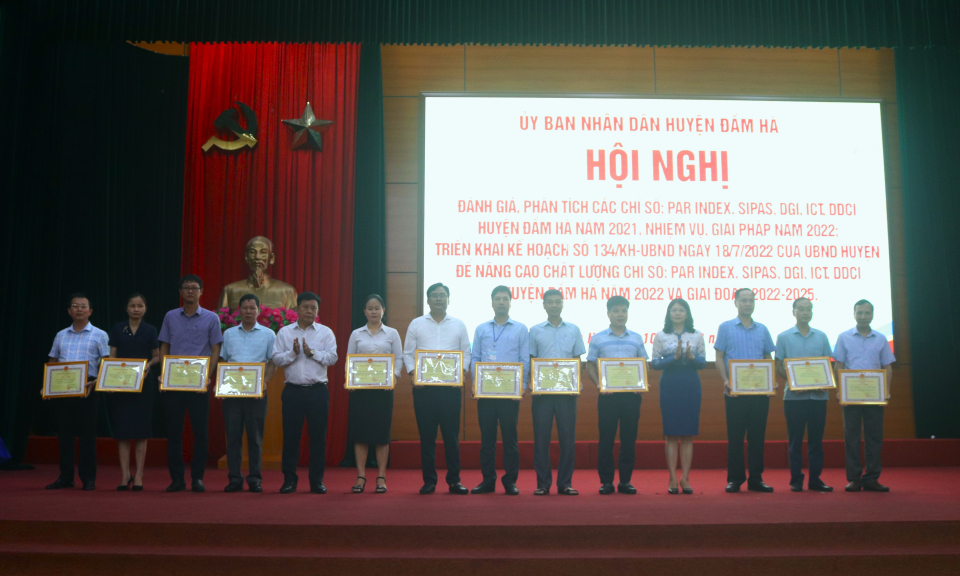 Đầm Hà: Hội nghị đánh giá, phân tích các chỉ số PAR INDEX, SIPAS, ICT, DDCI