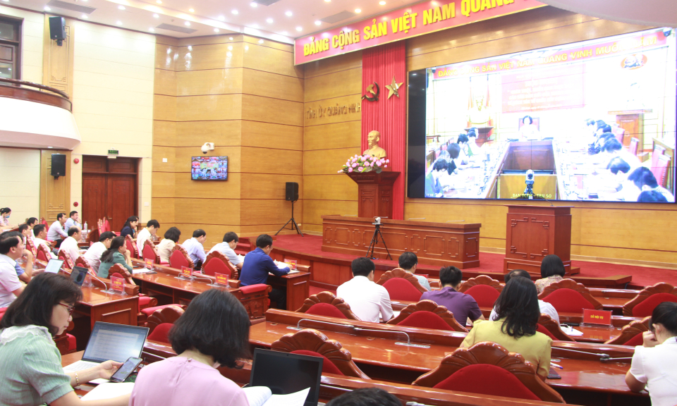 Quán triệt, triển khai thực hiện các văn bản mới về công tác tổ chức xây dựng Đảng