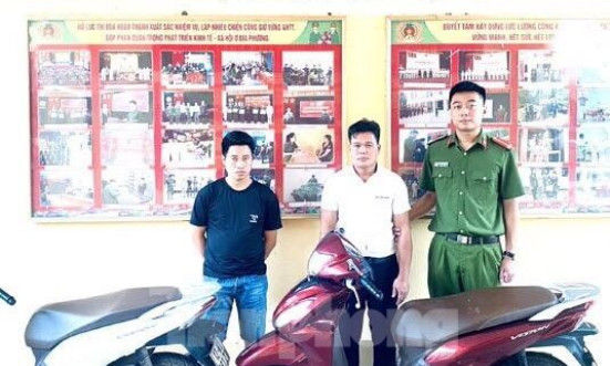 Phát hiện đường dây mua, bán giấy đăng ký mô tô giả