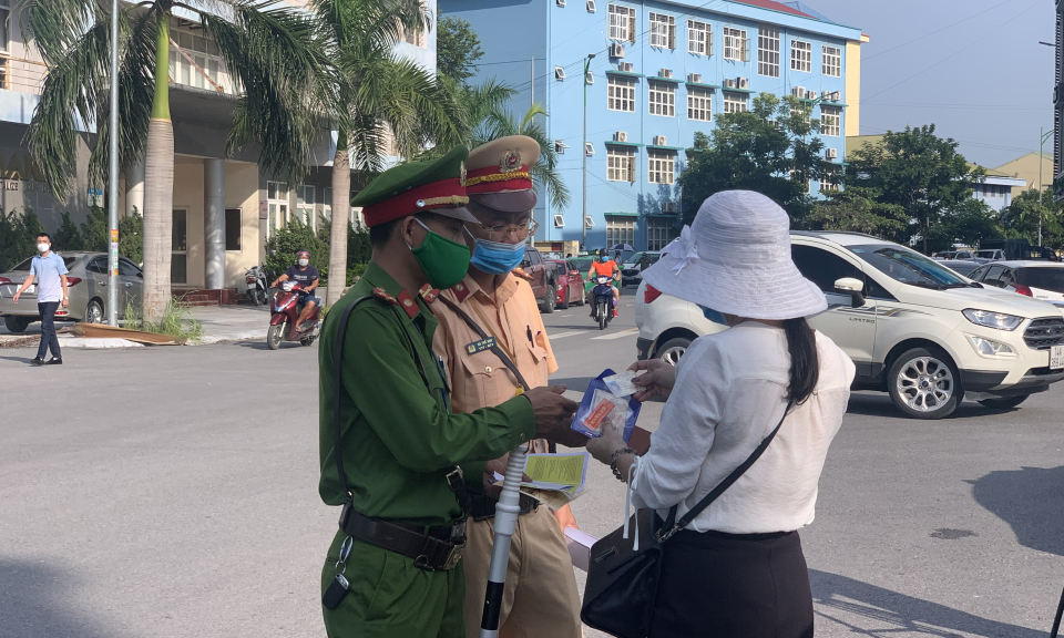 Xây dựng “Văn hoá giao thông” từ hành vi dừng, đỗ xe