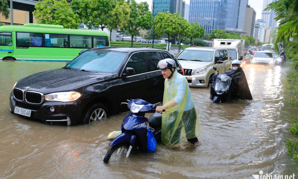 Mưa bão sẽ dồn dập vào cuối năm