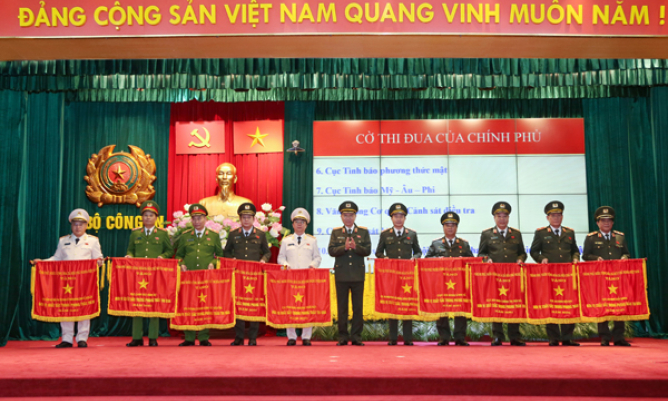 Công an Quảng Ninh: Thi đua lập công, tô hồng truyền thống