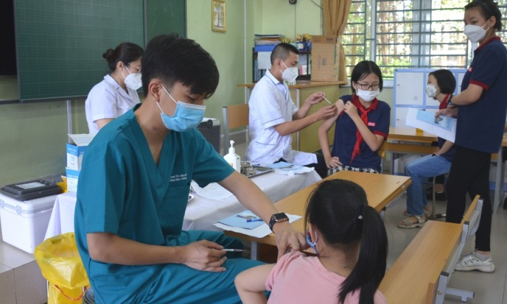 Đẩy mạnh tiêm chủng cho học sinh trước thềm năm học mới