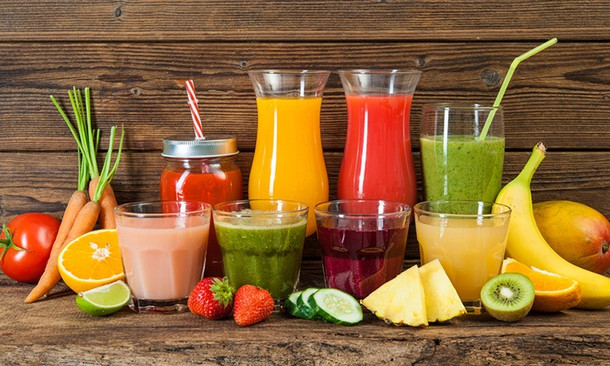 Nước ép hay sinh tố tốt cho sức khỏe?