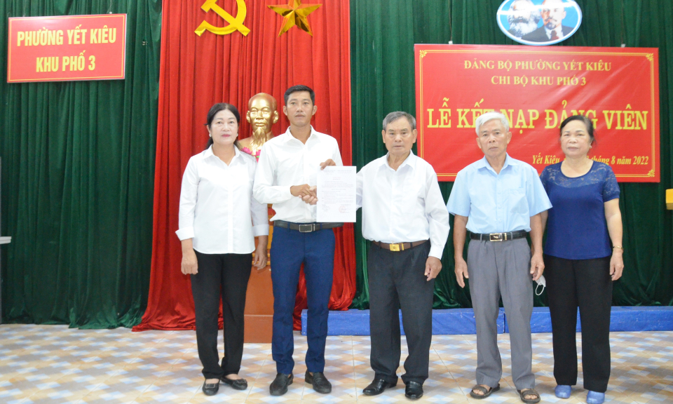 Nhiều giải pháp phát triển Đảng ở khu dân cư