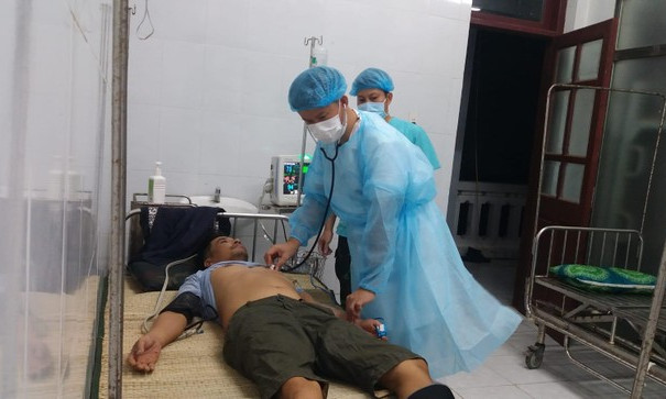 Bệnh xá ở quần đảo Trường Sa cấp cứu ngư dân gặp nạn trên biển