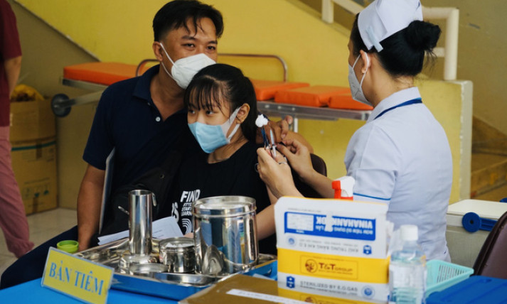Còn 12 ngày: Nhiều biến thể mới xâm nhập, F0 tăng, vẫn có 6 tỉnh tiêm vaccine COVID-19 cho trẻ từ 5 - dưới 12 tuổi rất thấp
