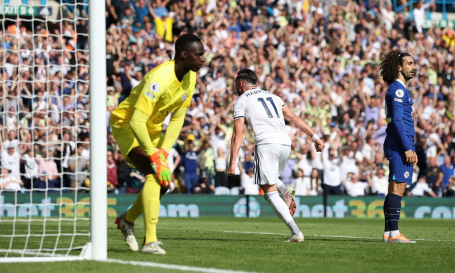 Leeds thắng đậm Chelsea