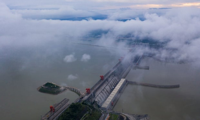 Trung Quốc gieo mưa nhân tạo để ứng phó với hạn hán